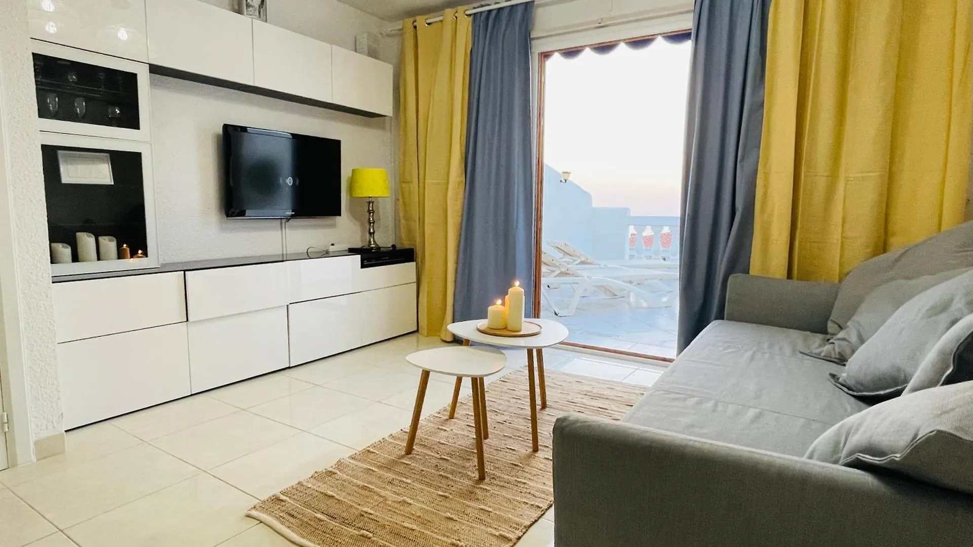 Seaview Port Royal, Los Cristianos, Heated Pool, Wifi Los Cristianos  Spain